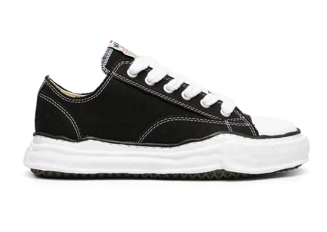 Gu¨ªbts Low-Top Sneaker