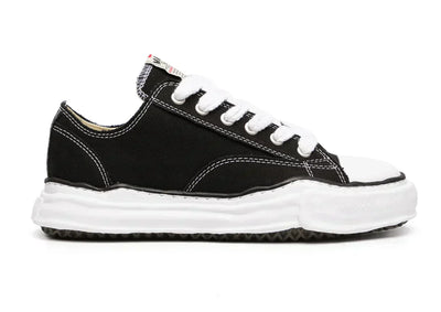 Gu¨ªbts Low-Top Sneaker